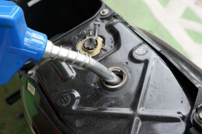 Kasus Dirut Pertamina Munculkan Dugaan Beredarnya BBM Oplosan, Ini Dampak Negatifnya pada Kendaraan