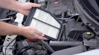 Simak, Ini 6 Manfaat Merawat Filter Udara Mobil yang Harus Kamu Ketahui!