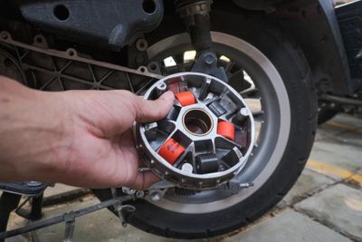 5 Penyebab Motor Matic Bergetar saat Tarikan Awal, Apa Permasalahannya?