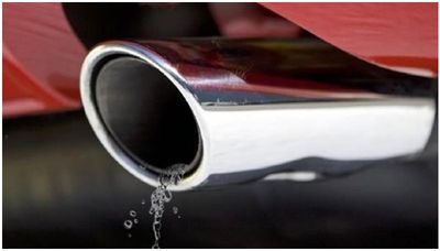 Penyebab Knalpot Mobil Keluar Air Ketika Pagi Hari, Apakah Tanda Berbahaya?