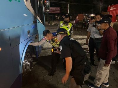Antisipasi Kecelakaan, Polres Depok Cek Bus Pariwisata
