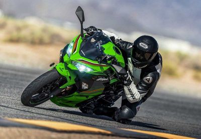 Biaya Pajak Motor Kawasaki Ninja 250 Semua Tipe Segini Besarannya