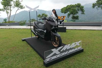 Harga Yamaha XMAX Connected 2024, Desain Garang dan Fitur Canggih!