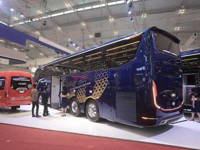 5 Kelebihan Bus Jetbus 5 Terbaru Buatan Karoseri Adi Putro, Desainnya Futuristik Banget!