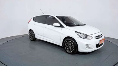 5 Kelebihan Hyundai Avega Second, Mobil Sedan Bekas yang Nyaman!