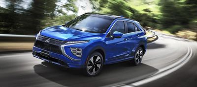 5 Kelebihan Mitsubishi Eclipse Cross Terbaru 2024, Bentuknya Futuristis Banget!