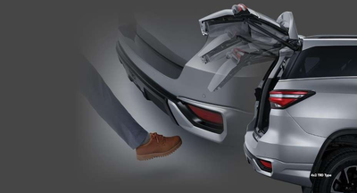 5 Manfaat Fitur Power Back Door di Mobil, Semakin Mempermudah Penggunanya!