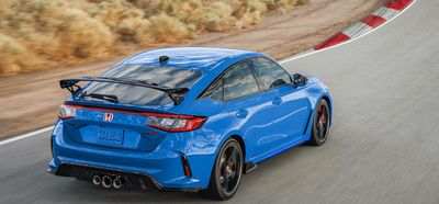 5 Kelebihan Honda Civic Type R Terbaru 2024, Tampilannya Sporty dan Bertenaga!