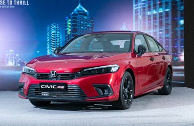 Honda Civic RS Hybrid Dibanderol Mulai 699 Jutaan, Apa Keistimewaan Sedan Mewah Ini?