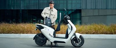 Harga Motor Listrik Honda EM1 e: Tembus 30 Jutaan, Gimana Spesifikasinya?