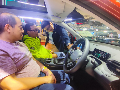 3 Kelebihan Teknologi Layar Canggih di Mobil AION: Katakan Hello Baby, Bisa Atur Jendela hingga Suhu