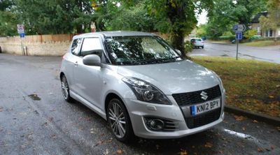 Banyak Dicari, Ini 5 Kelebihan Suzuki Swift 2012 yang Harus Kamu Ketahui!