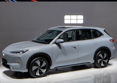 Update Harga Geely EX5 Terbaru di Akhir Tahun 2025, Masuk Kantong Kamu Nggak?