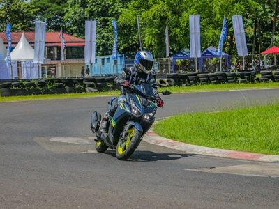Bikin Ngacir, Ini 5 Kelebihan BBM Shell Super untuk Yamaha Aerox 155 Terbaru yang Bisa Kamu Coba!