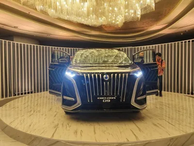 Update Harga Mobil Listrik Premium, BYD Denza D9 Terbaru Juni 2025