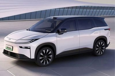 Mobil Listrik Toyota Segera Meluncur Maret, Harga Mulai Rp215 Jutaan