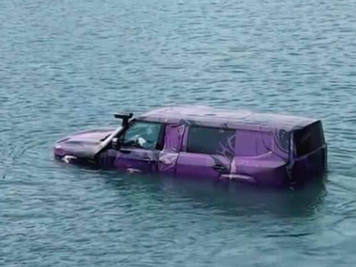 Wow! Jetour G900 Bisa Berenang dan Berputar 360 Derajat