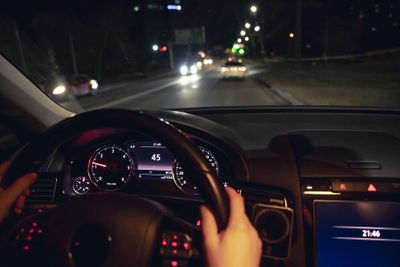 7 Cara Aman Mengemudi di Malam Hari agar Terhindar dari Kecelakaan