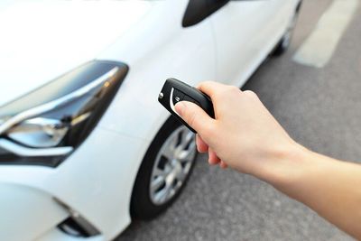 7 Cara Merawat Remote Keyless Mobil Agar Tetap Tahan Lama