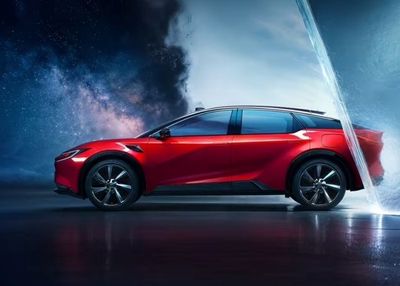 Toyota Luncurkan SUV Listrik bZ5 Pakai Baterai BYD, Desain Terinspirasi Hiu Martil