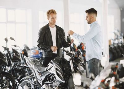 Tips Beli Motor yang Cocok Buat Kebutuhan Kamu, Jangan Asal Gaya Doang!