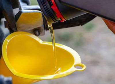 5 Fungsi Penting Oli Mesin untuk Motor yang Kamu Harus Tahu