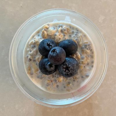 Apa Itu Overnight Oatmeal? Ini Manfaatnya untuk Kesehatan!