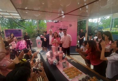 Kolaborasi Starbucks dan BLACKPINK Lewat Frapuccino dan Merch Terbatas Dirilis Mulai Hari Ini