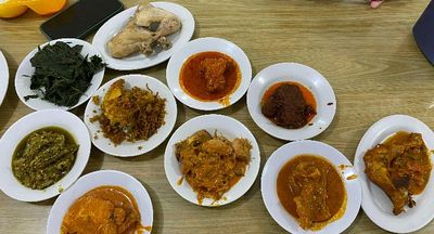 Berumur Hampir Setengah Abad, RM Padang Si May Punya Rendang Bergelar Juara
