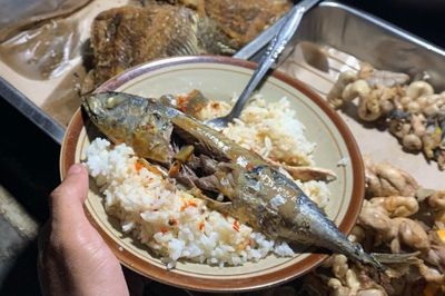 Sego Liwet Kidul Kawi, Sajikan Olahan Ikan Laut dengan Bumbu Pedas yang Sampai Ubun-ubun