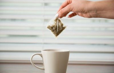 Ada yang Pakai Teh Celup Lebih dari Sekali karena Gak Mau Rugi, Emang Boleh Seirit Itu?
