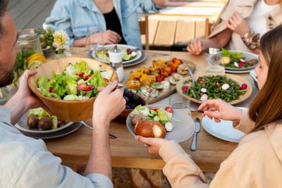 5 Negara dengan Etika Makan dan Minum Paling Ketat, Cerminkan Adat Istiadat