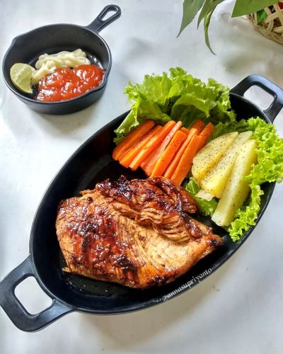 Cara Membuat Steak Ayam Anti Gagal, Juicy dan Penuh Nutrisi!