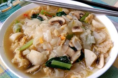 17 Ide Nama Usaha Kwetiau Kuah yang Bikin Lapar Duluan!