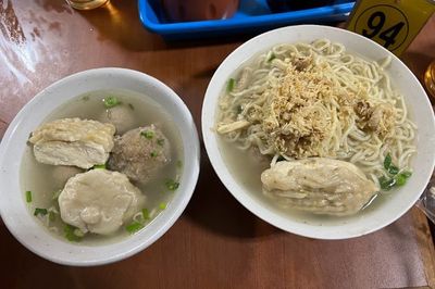 Mie Baso Akung, Warung Bakso Legendaris di Bandung yang Sudah Ada Lebih dari Setengah Abad