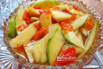 Resep Asinan Buah Segar, Pedas, Asam, dan Bikin Nagih di Cuaca Panas