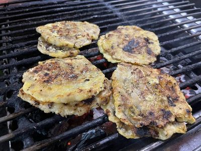 Mencoba Pisang Plenet, Kuliner Khas Semarang yang Sudah Ada Sejak 1970
