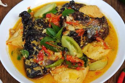 Resep Mangut Ikan Asap Tahu, Bumbu Pedasnya Menggugah Selera!