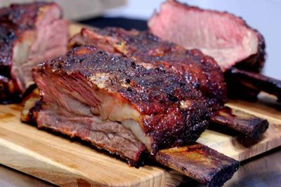 3 Tips Mengolah Daging Iga Sapi agar Empuk dan Tidak Bau