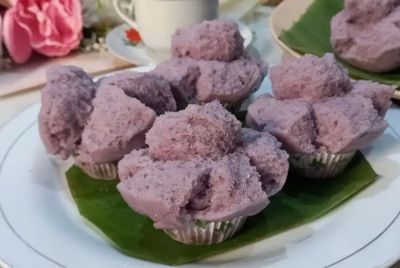 Jangan Cuma Dikolak, Yuk Olah Ubi Ungu Jadi Bolu Kukus Mekar Buat Buka Puasa