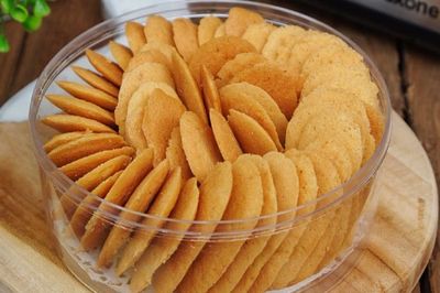 17 Ide Nama Usaha Kue Lidah Kucing yang Unik buat Lebaran