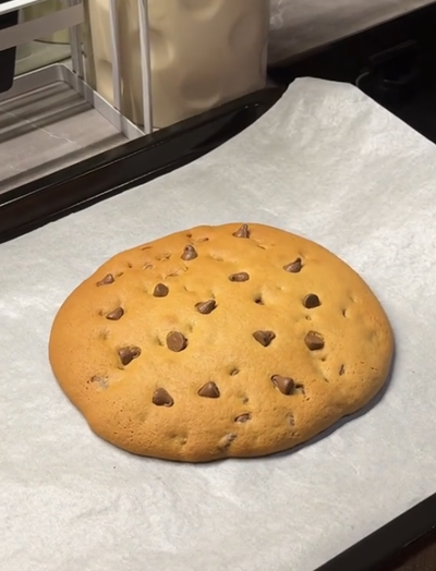 Resep Viral Giant Cookies Simpel Ala Savira Malik, Bahannya Gampang Dicari!