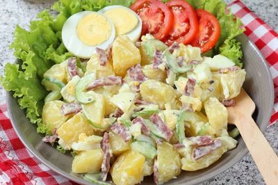 Cara Membuat Salad Sehat dari Buah dan Sayur dalam Waktu Singkat