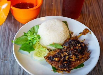 10 Kuliner Halal Paling Hits di Kelapa Gading, Bikin Ngiler Seharian!