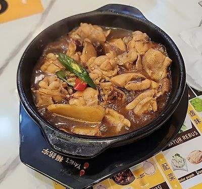 Cita Rasa Ayam Kecap Khas Yang s Braised Chicken Rice Segera Penuhi Hasrat Pecinta Kuliner Ayam di Bekasi