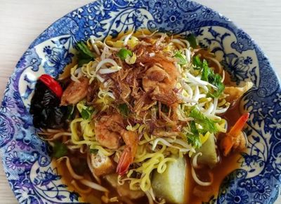 Resep Mie Lontong Tahu Petis Khas Surabaya yang Mudah dan Enak