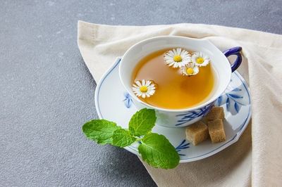 4 Efek Samping Konsumsi Teh Chamomile Berlebihan