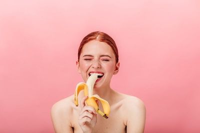 Manfaat dan Risiko Mengonsumsi Pisang yang Perlu Kamu Tau