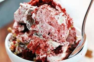 Wajib Dicoba! Resep Red Velvet Cake Ice Cream Sandwich Ala Taffy Elrod