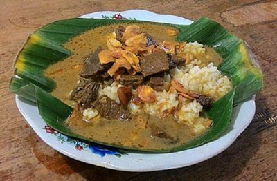Lezatnya Nasi Gandul, Kuliner Khas Pati yang Legendaris